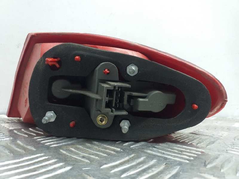 Recambio de piloto trasero izquierdo para alfa romeo 147 (190) 1.6 t.spark distinctive referencia OEM IAM   