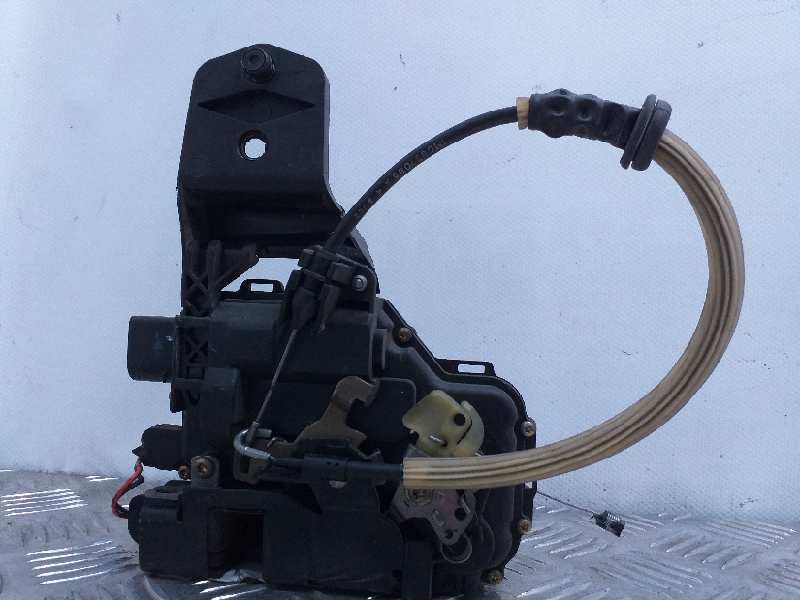 Recambio de cerradura puerta delantera derecha para seat leon (1m1) signo referencia OEM IAM   