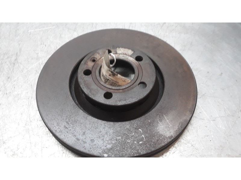 Recambio de disco freno delantero izquierdo para audi a6 avant (4b5) 2.5 tdi referencia OEM IAM    Recambio de disco freno delantero izquierdo para audi a6 avant (4b5) 2.5 tdi referencia OEM IAM