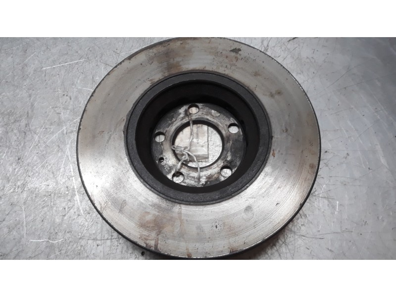 Recambio de disco freno delantero izquierdo para audi a6 avant (4b5) 2.5 tdi referencia OEM IAM    Recambio de disco freno delantero izquierdo para audi a6 avant (4b5) 2.5 tdi referencia OEM IAM