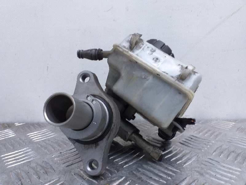 Recambio de bomba freno para opel zafira b family referencia OEM IAM   