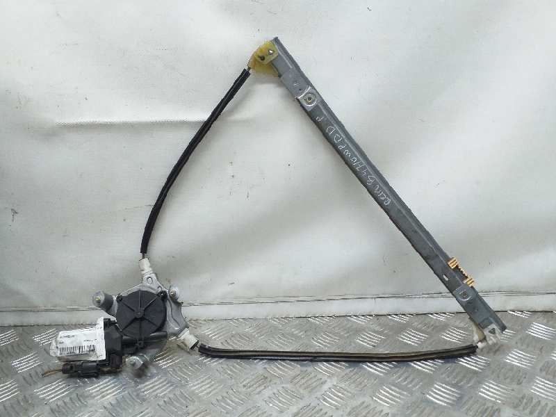 Recambio de elevalunas trasero derecho para renault clio ii fase i (b/cbo) 1.2 referencia OEM IAM   