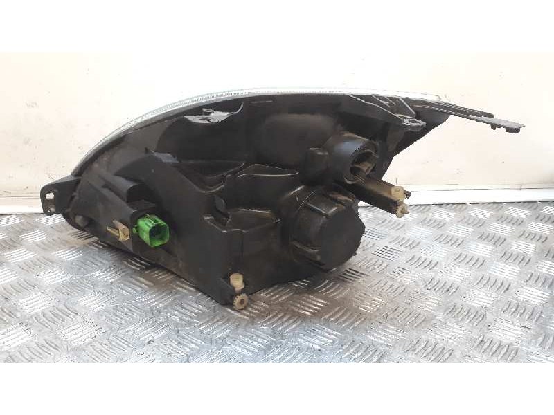 Recambio de faro derecho para ford fiesta (cbk) futura referencia OEM IAM   