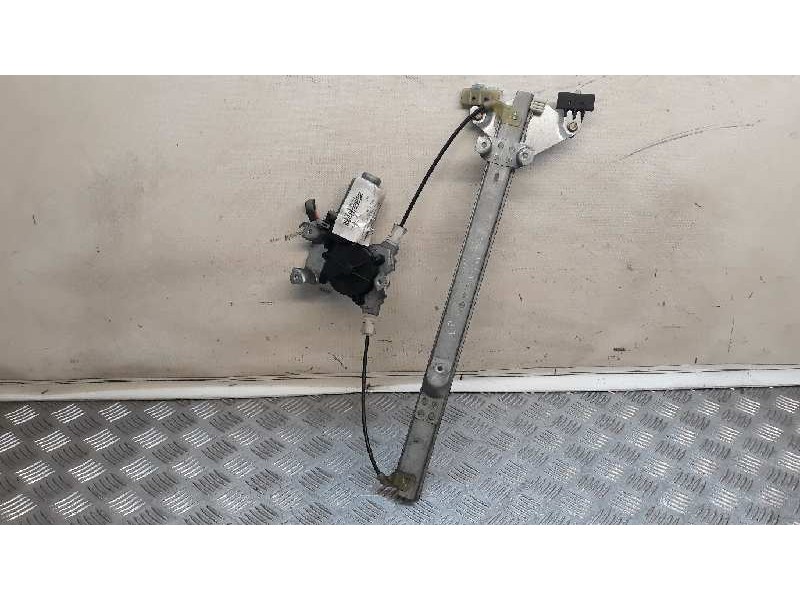 Recambio de elevalunas trasero derecho para nissan primera berlina (p12) acenta referencia OEM IAM   