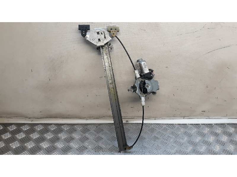 Recambio de elevalunas trasero derecho para nissan primera berlina (p12) acenta referencia OEM IAM   