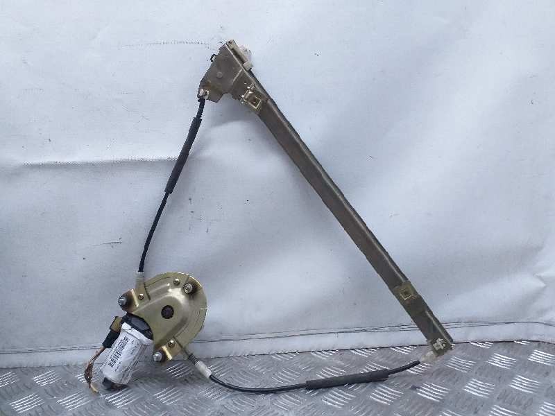 Recambio de elevalunas delantero derecho para renault megane i classic (la0) 1.6e alize referencia OEM IAM    Recambio de elevalunas delantero derecho para renault megane i classic (la0) 1.6e alize referencia OEM IAM