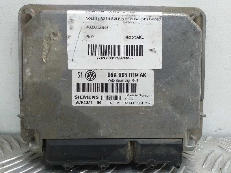 Recambio de centralita motor uce para volkswagen golf iv berlina (1j1) conceptline referencia OEM IAM   
