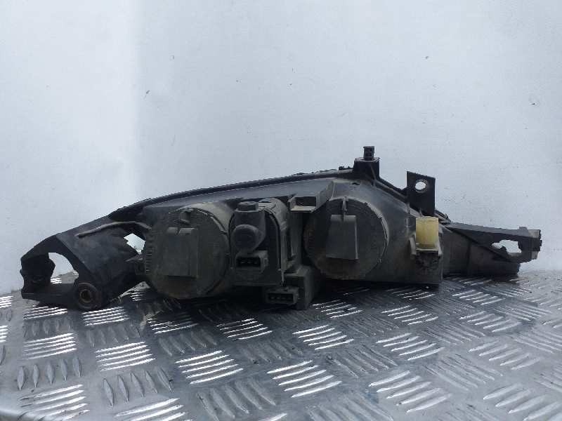 Recambio de faro izquierdo para lancia lancia y 1.1 cat referencia OEM IAM   