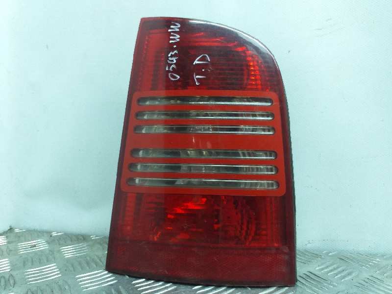 Recambio de piloto trasero derecho para skoda octavia berlina (1u2) 1.9 tdi glx referencia OEM IAM   