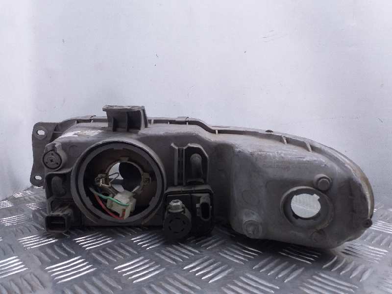 Recambio de faro derecho para chevrolet nubira berlina referencia OEM IAM   