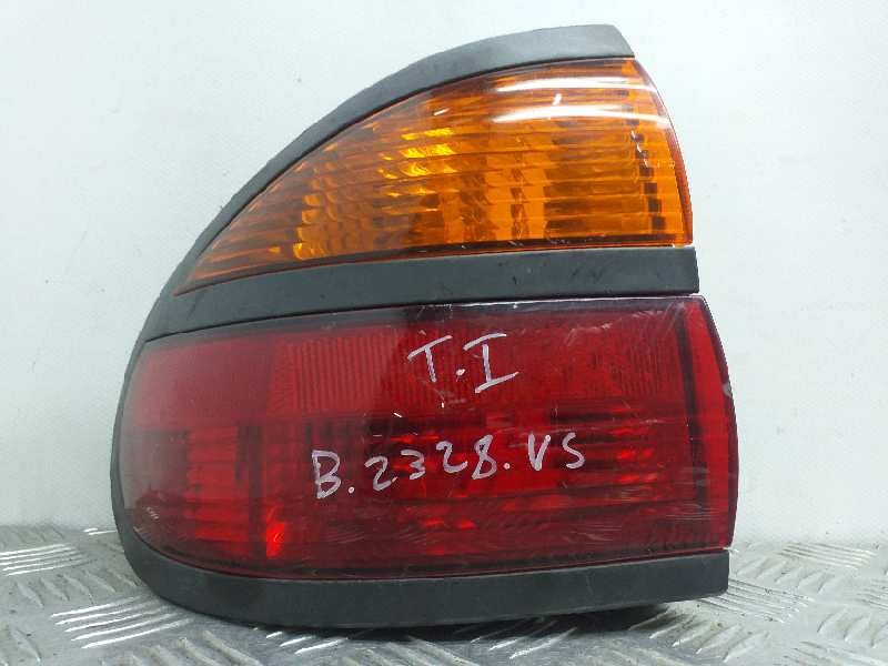 Recambio de piloto trasero izquierdo para renault laguna (b56) 1.6 16v rt referencia OEM IAM   