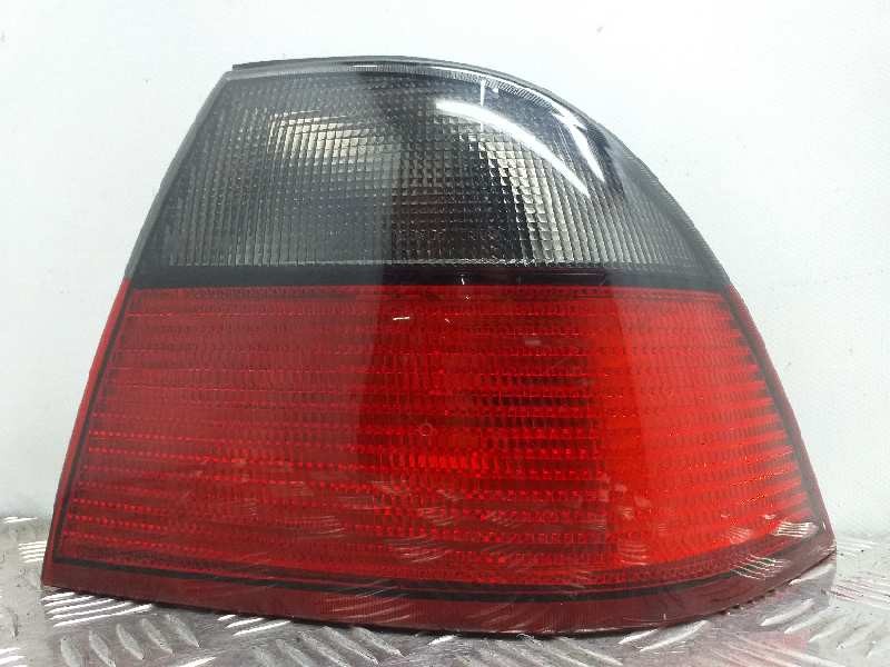 Recambio de piloto trasero derecho para saab 9-5 sedán 2.0 t ecopower referencia OEM IAM   