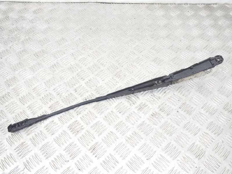 Recambio de brazo limpia delantero derecho para volvo xc90 d5 referencia OEM IAM   