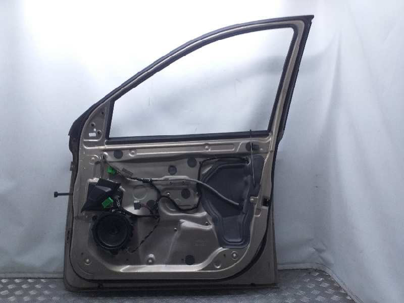 Recambio de puerta delantera derecha para volvo xc90 d5 referencia OEM IAM  MARRON 