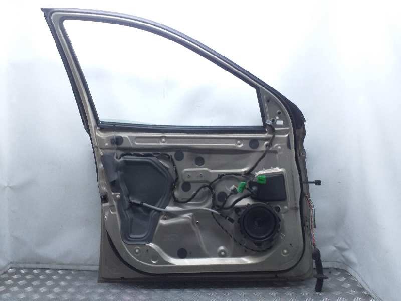 Recambio de puerta delantera izquierda para volvo xc90 d5 referencia OEM IAM  MARRON 