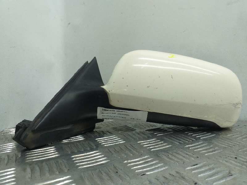 Recambio de retrovisor izquierdo para audi a3 (8l) 1.9 tdi ambiente referencia OEM IAM  ELECTRICO BLANCO