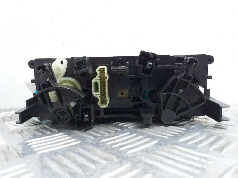 Recambio de mando calefaccion / aire acondicionado para peugeot 207 confort referencia OEM IAM N102079B N102079B 