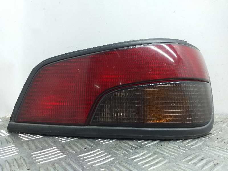 Recambio de piloto trasero derecho para peugeot 306 berlina 3/5 puertas (s1) xs referencia OEM IAM 635195  