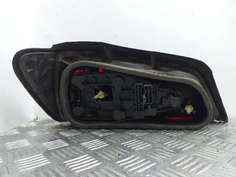 Recambio de piloto trasero derecho para peugeot 306 berlina 3/5 puertas (s1) xs referencia OEM IAM 635195  