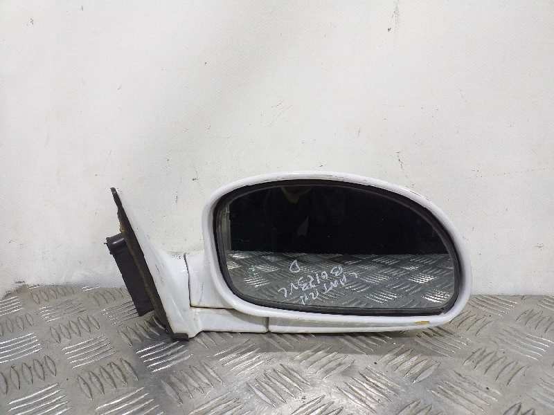 Recambio de retrovisor derecho para hyundai lantra berlina (rd) 1.9 d gls referencia OEM IAM  ELECTRICO BLANCO