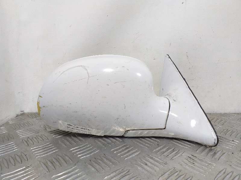 Recambio de retrovisor derecho para hyundai lantra berlina (rd) 1.9 d gls referencia OEM IAM  ELECTRICO BLANCO