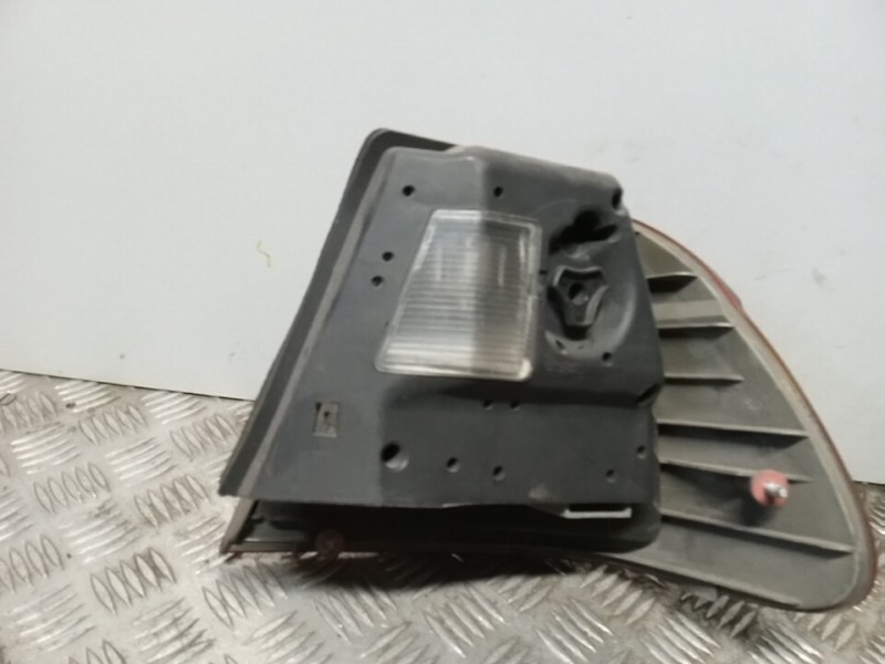 Recambio de piloto trasero izquierdo para bmw serie 3 berlina (e46) 320d referencia OEM IAM 63216946533  