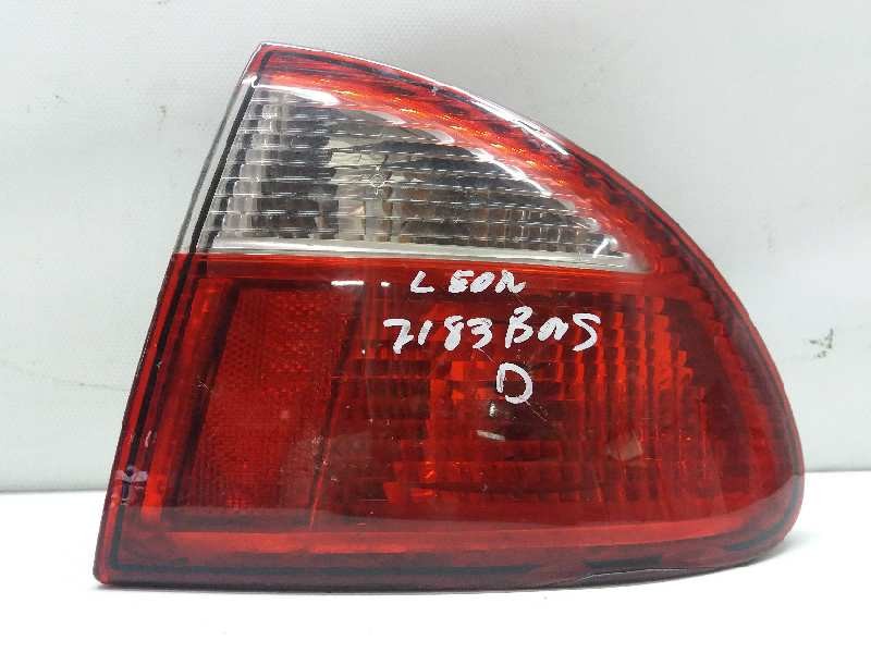 Recambio de piloto trasero derecho para seat leon (1m1) signo referencia OEM IAM 1M6945112  