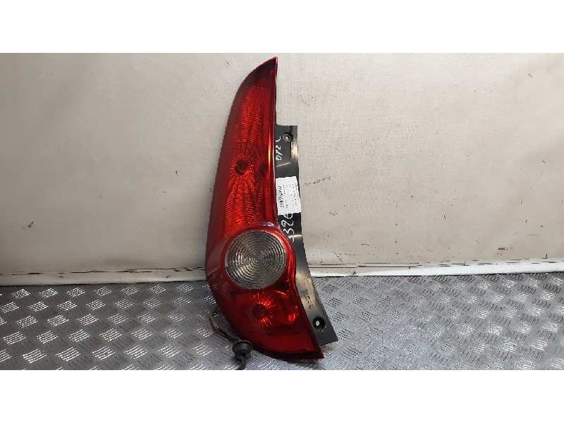 Recambio de piloto trasero izquierdo para opel agila b enjoy referencia OEM IAM 93193683  