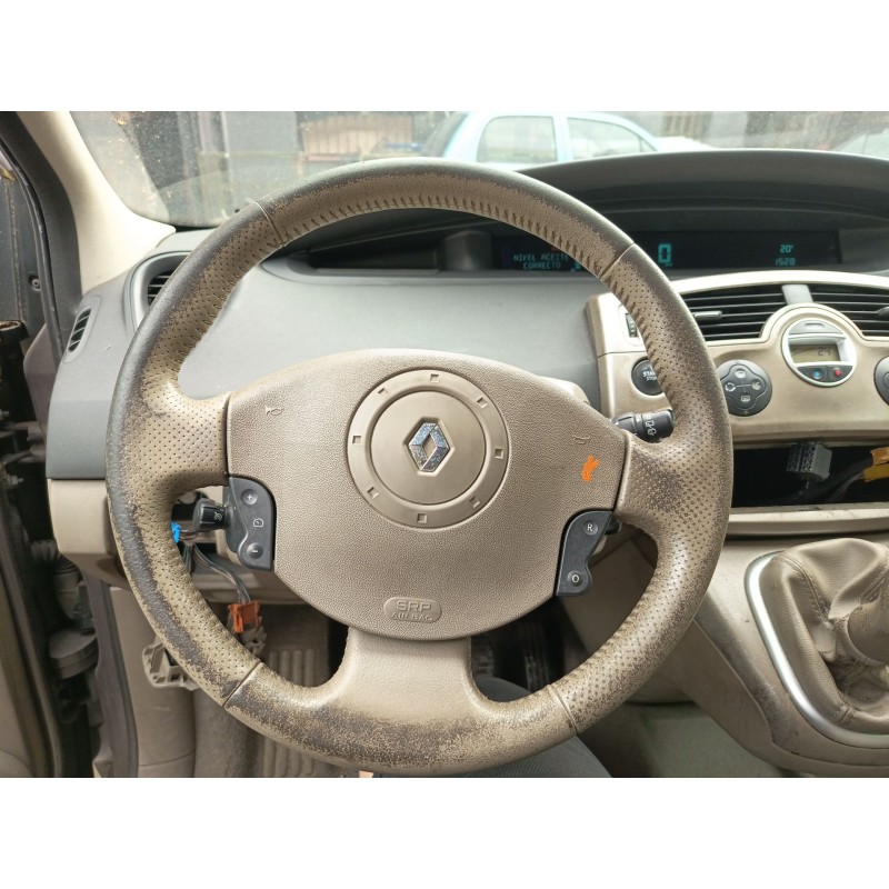 RENAULT SCÉNIC II (JM0/1_) - imagen 4