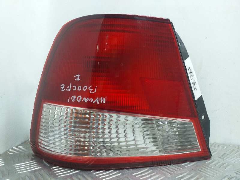 Recambio de piloto trasero izquierdo para hyundai accent (lc) crdi gl referencia OEM IAM 9241125700  