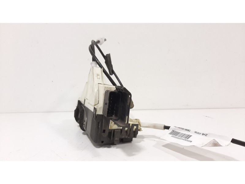 Recambio de cerradura puerta delantera izquierda para peugeot 308 confort referencia OEM IAM 9800616680 6 PINES 