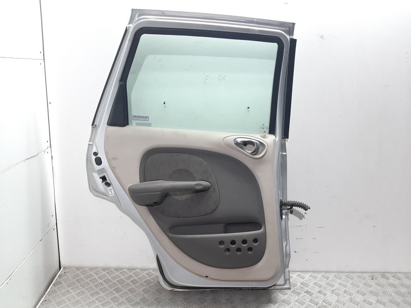 Recambio de puerta trasera izquierda para chrysler pt cruiser (pt) 2.0 classic referencia OEM IAM 05015897AF PLATA 