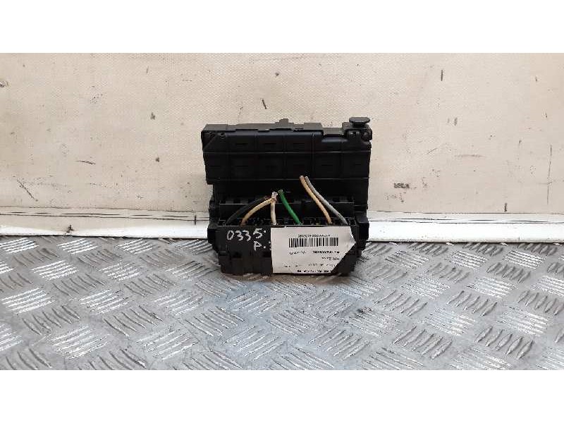 Recambio de caja reles / fusibles para peugeot 307 (s1) xt referencia OEM IAM 9643538080  