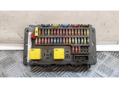 Recambio de caja reles / fusibles para mg serie 75 (rj) 1.8 comfort referencia OEM IAM 518174701 YQE103111 