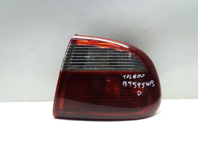 Recambio de piloto trasero derecho para seat toledo (1l) base referencia OEM IAM 1L0945112F  