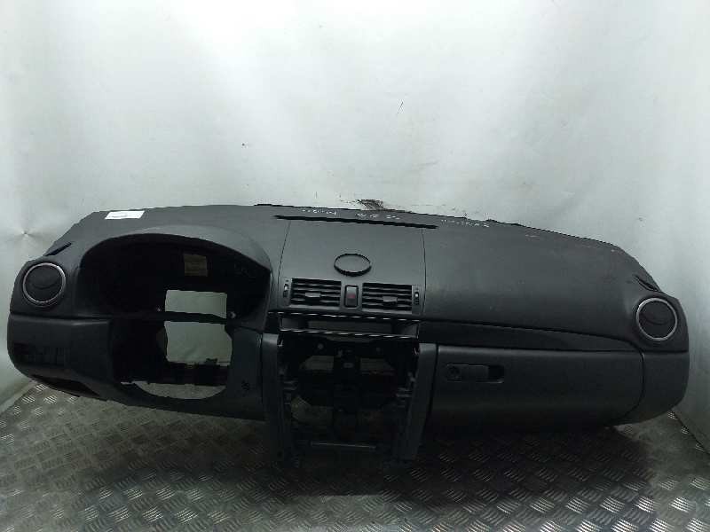 Recambio de salpicadero para mazda 3 berlina (bk) 1.6 crdt active referencia OEM IAM   