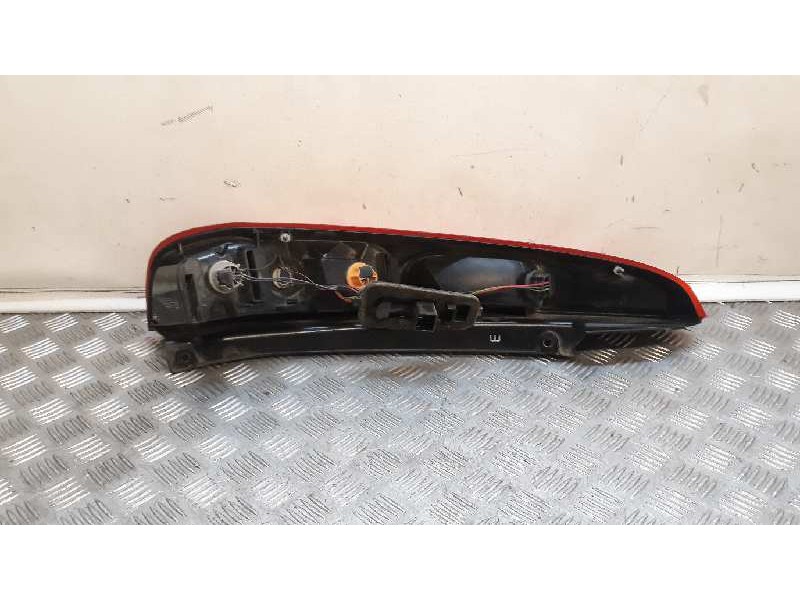 Recambio de piloto trasero derecho para ford fiesta (cbk) ghia referencia OEM IAM   