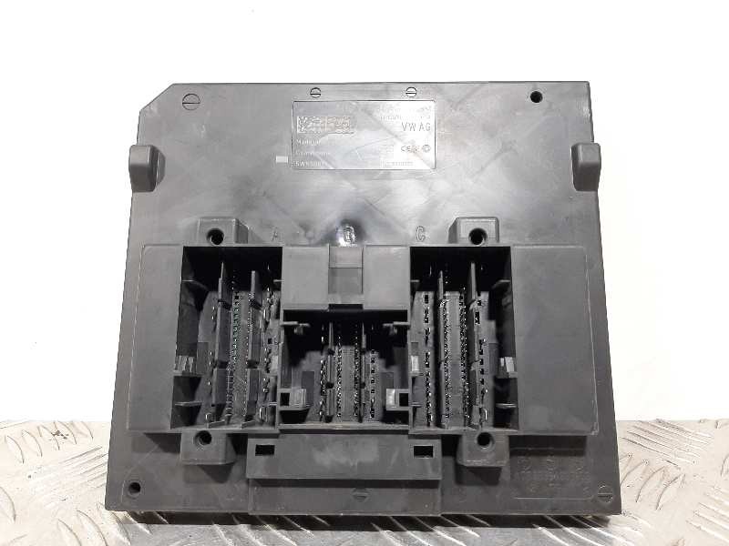 Recambio de caja reles / fusibles para seat leon st (5f8) x-perience 4drive referencia OEM IAM 5Q0937084AG  