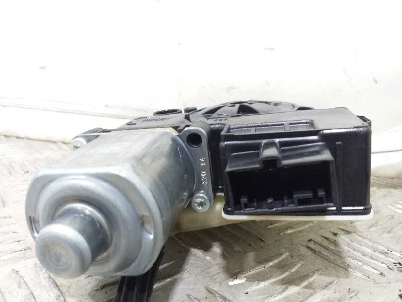 Recambio de elevalunas trasero izquierdo para seat leon st (5f8) x-perience 4drive referencia OEM IAM 0130822725  