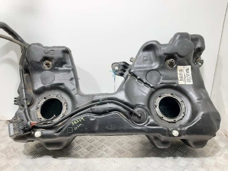 Recambio de deposito combustible para seat leon st (5f8) x-perience 4drive referencia OEM IAM 5Q0201021PC  