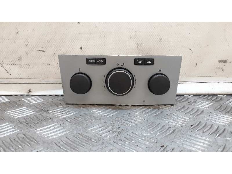 Recambio de mando calefaccion / aire acondicionado para opel astra gtc cosmo referencia OEM IAM 13250616  
