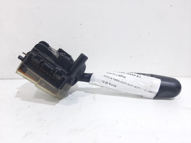Recambio de mando limpia para toyota yaris (ncp1/nlp1/scp1) 1.3 linea luna referencia OEM IAM 846520D010  