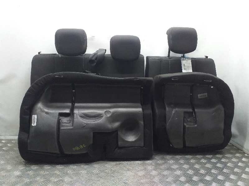 Recambio de asientos traseros para renault megane iii sport tourer emotion referencia OEM IAM   