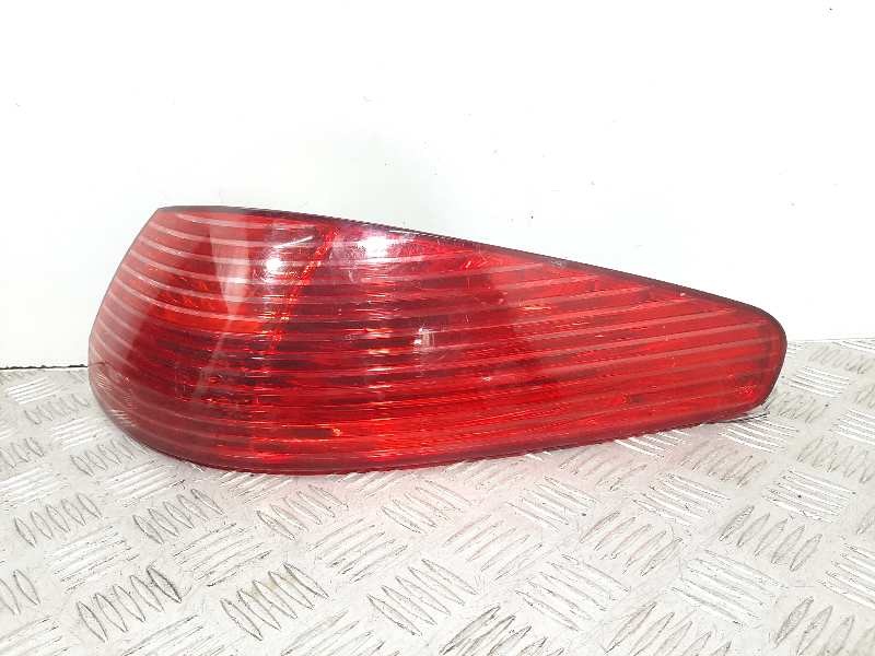 Recambio de piloto trasero derecho para peugeot 607 (s1) básico referencia OEM IAM 6351N1  