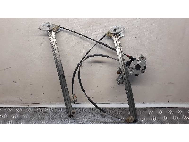 Recambio de elevalunas delantero derecho para citroën xsara berlina 1.9td tonic referencia OEM IAM 9222H2  