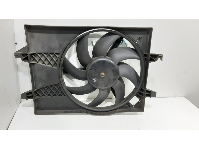Recambio de electroventilador para ford fiesta (cbk) ambiente referencia OEM IAM 8240367  