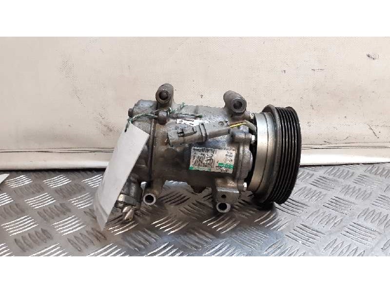 Recambio de compresor aire acondicionado para renault grand modus dynamique referencia OEM IAM 8200953359a  