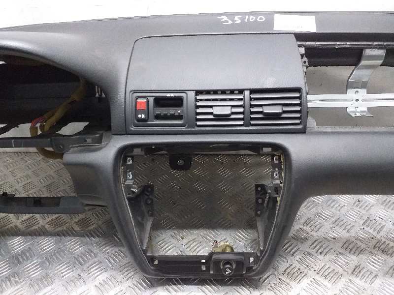 Recambio de salpicadero para honda prelude (bb6/8/9) 2.2 vtec (136kw) referencia OEM IAM   
