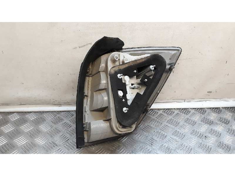 Recambio de piloto trasero izquierdo para opel astra h caravan sport referencia OEM IAM   