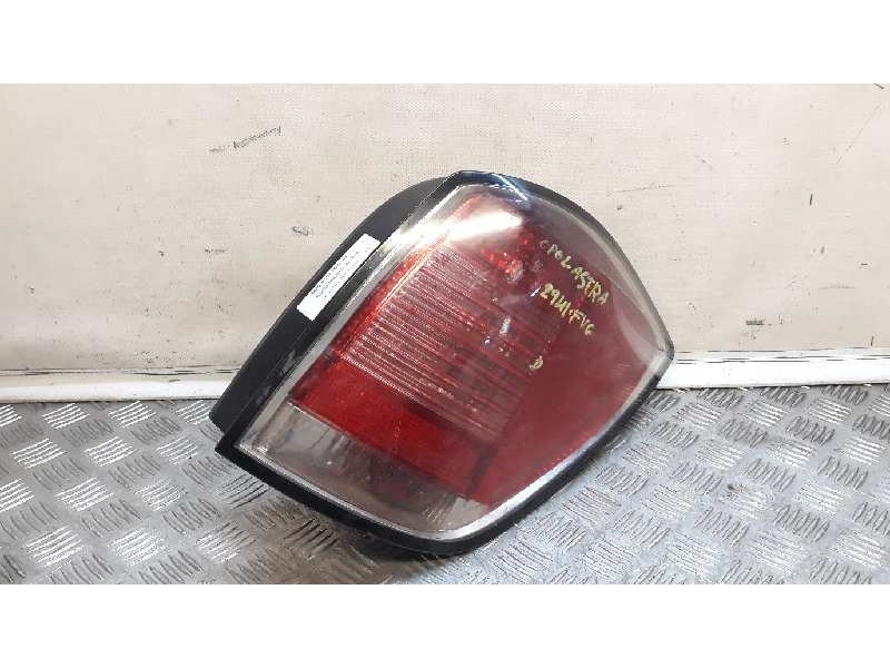 Recambio de piloto trasero derecho para opel astra h caravan sport referencia OEM IAM   